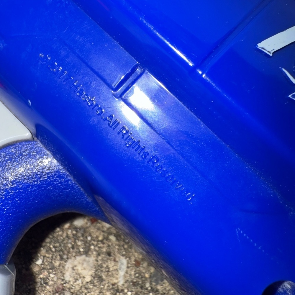 Nerf Blue and Orange Blaster - Picture 4 of 6